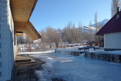 Кошар чабан тамы менен